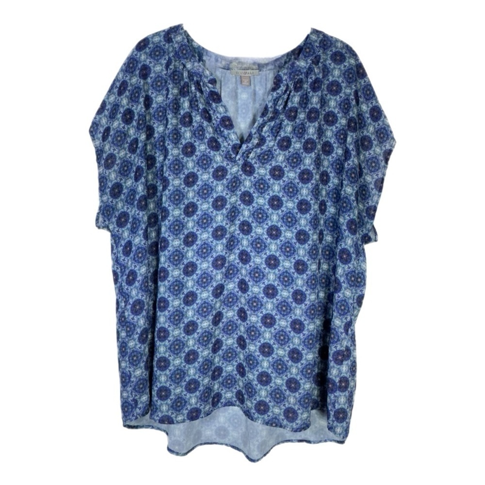 Roz & Ali Women’s Blue Medallion Print Cap Sleeve V-Neck Blouse